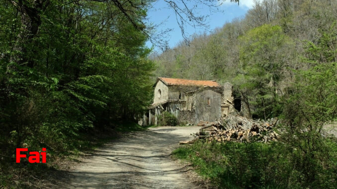Frana ad Assisi blocca la strada per il santuario dei Tre Fossi