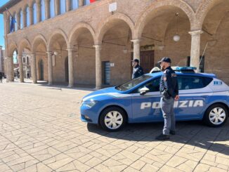 Spaccio ad Assisi, arrestato ventenne con cocaina nel bullone
