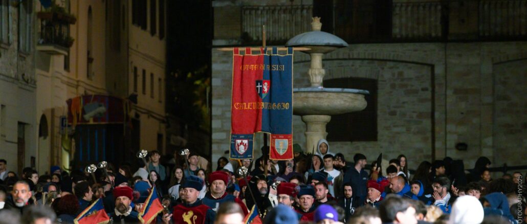 Calendimaggio Assisi 2026 apre la sfida tra le due fazioni