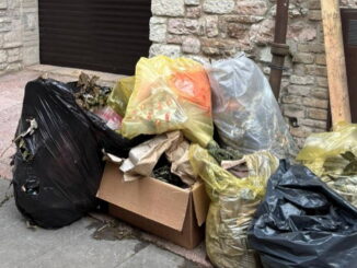 Rifiuti abbandonati in centro storico, Fasulo chiede intervento urgente